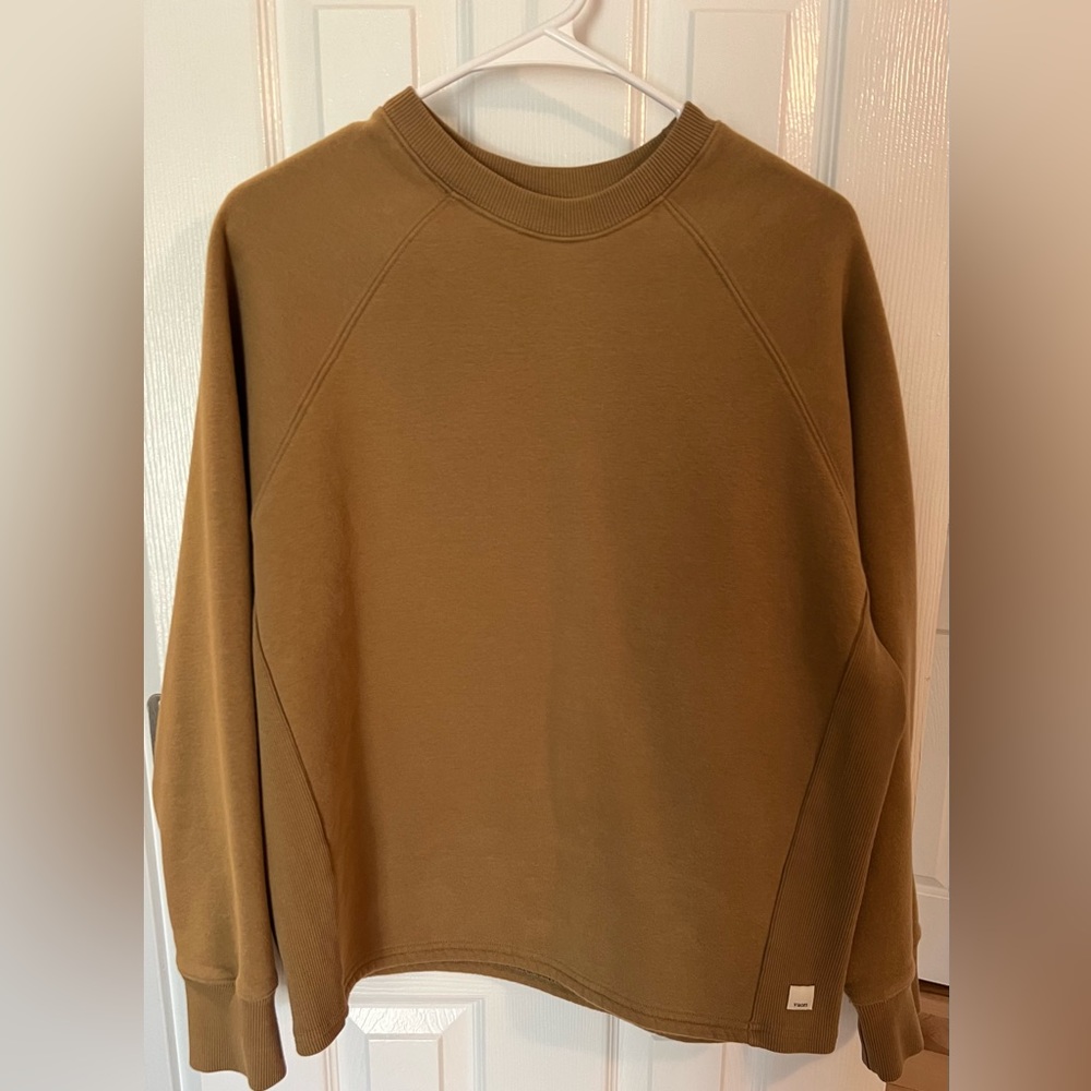 Vuori restore sweatshirt. Size xs